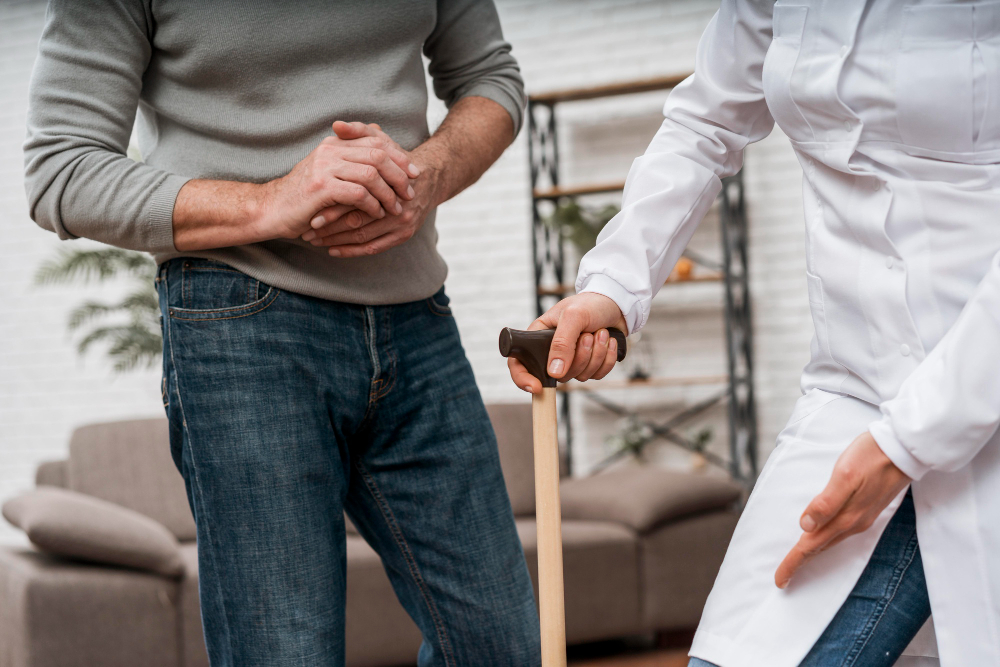 Total Hip Replacement: Risks, Benefits, and Why You Might Need It